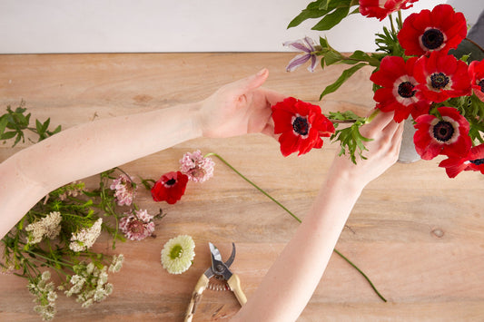 Take a Class with Scotts Flowers NYC!